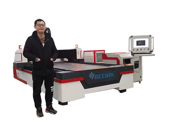 Ip54 3 eksen lazer metal kesme makinaları fiber lazer kaynağı 380 v 50/60 hz